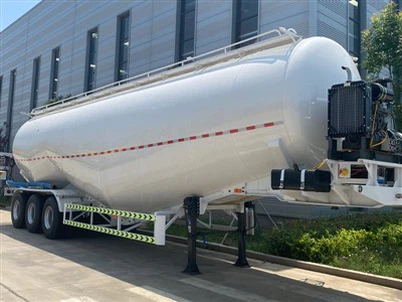 Remolc cisterna de pólvora